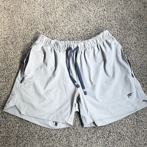 Fabletics Men's Gray 5 inch Athletic Shorts